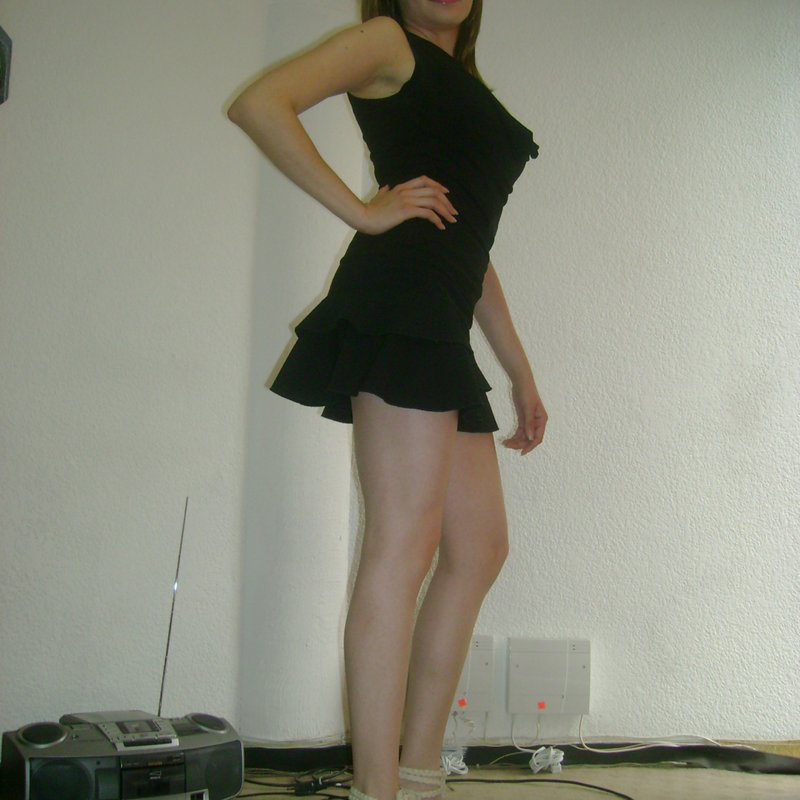 Sophronia 28 Escort girls Feely